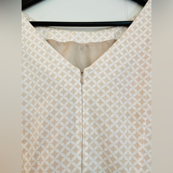 Comma cap sleeve belted zip back dress, size 8 - Picture 5 of 7